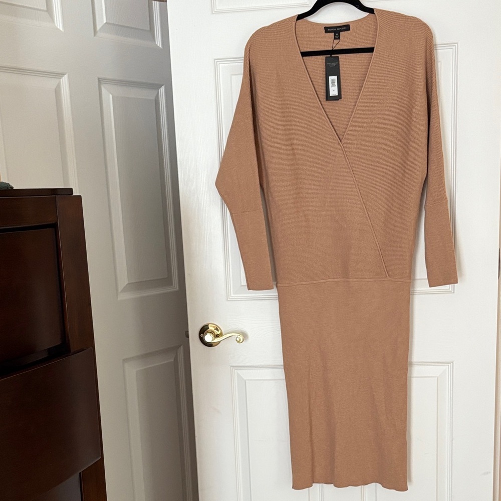 Banana Republic Long Sleeve Tan Dress